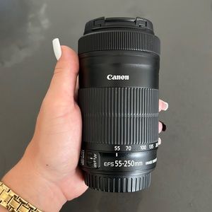 Canon 55-250 zoom kit lens